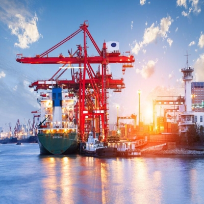 如何防止在碼頭的起重機(jī)生銹？